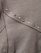 Leinengraue Mädchenstrickjacke mit Nieten-6