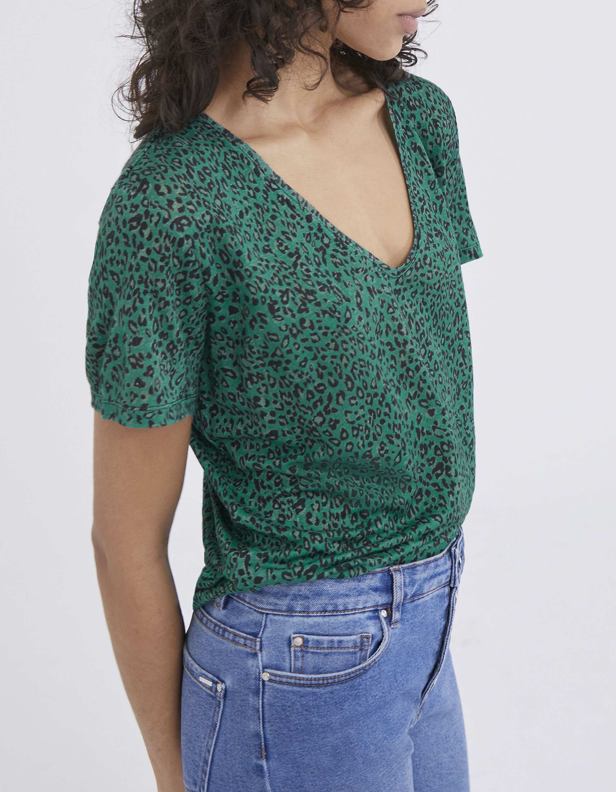 Green leopard print on sale shirt