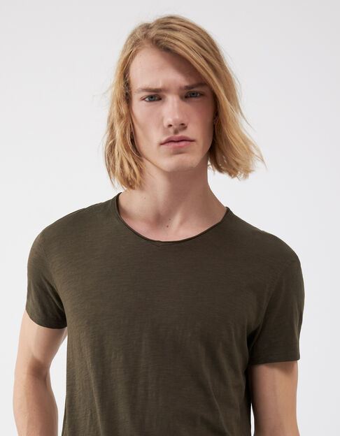 Camiseta L'Essentiel dark kaki cuello pico Hombre