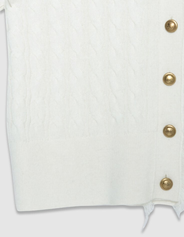 Wei&szlig;e STRICKJACKE f&uuml;r Damen aus Zopfstrick mit kurzen &Auml;rmeln-8