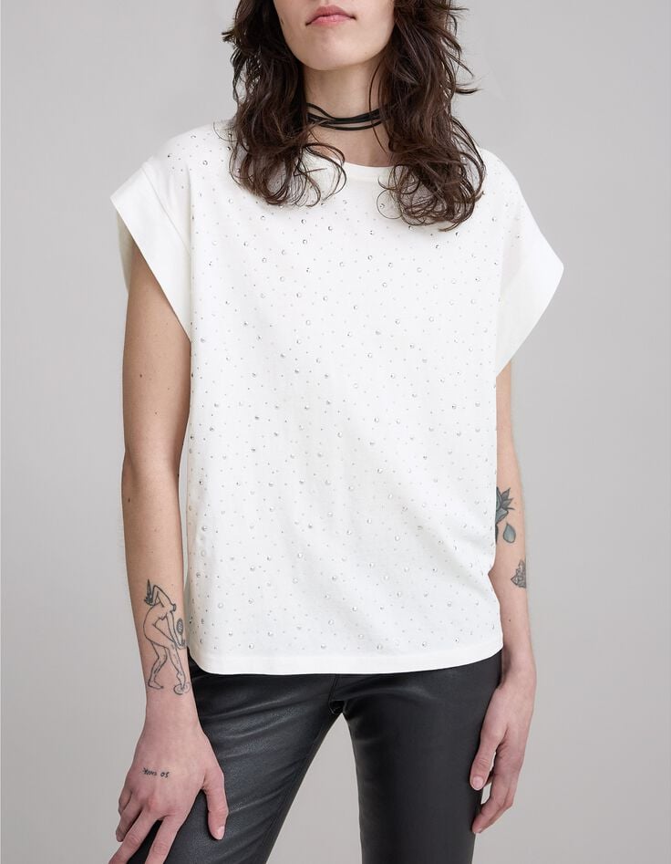 Weißes Damen-T-Shirt mit facettierten Nieten-2 Weißes Damen-T-Shirt mit facettierten Nieten-2