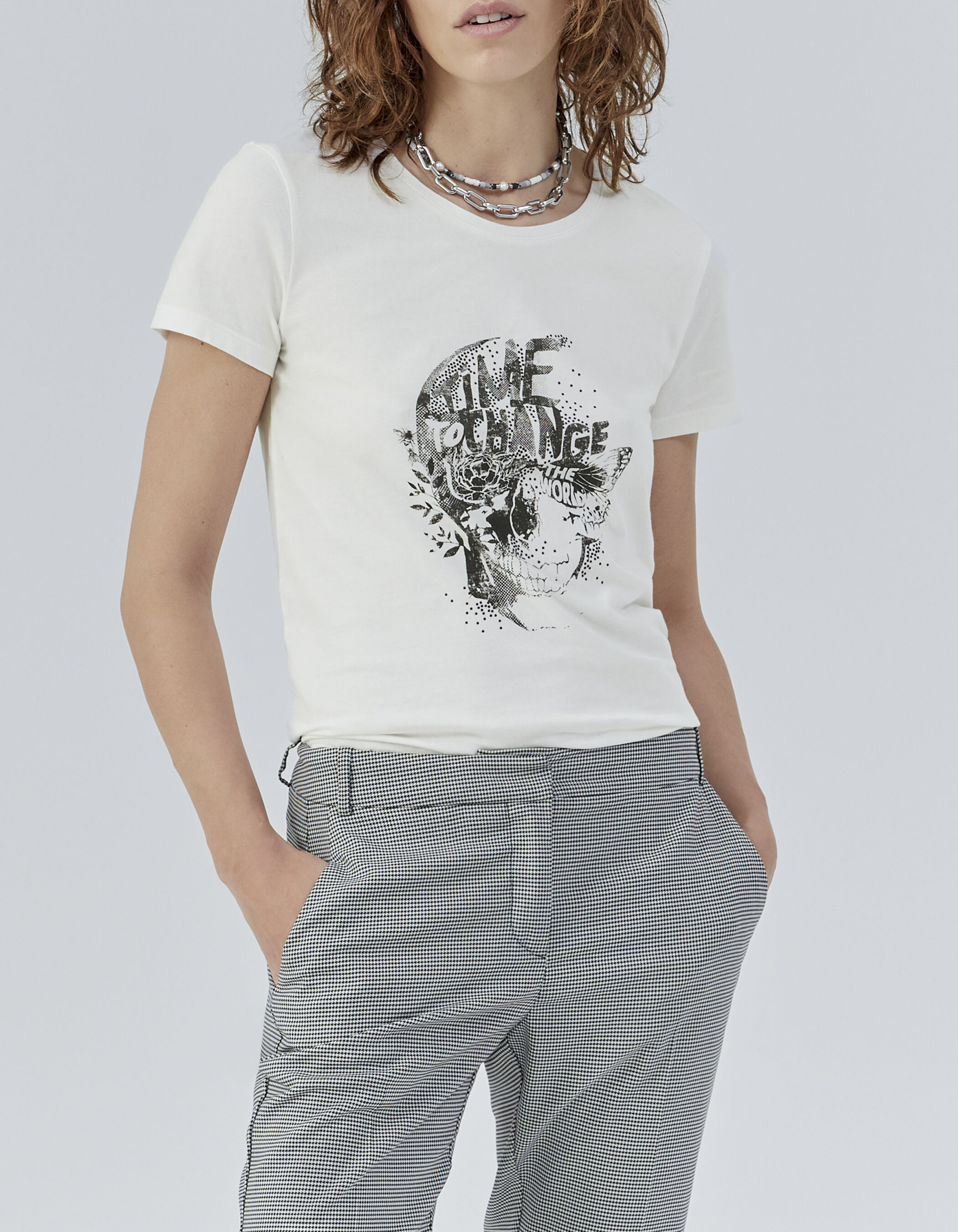 Tee shirt en coton bio blanc visuel t te de mort femme
