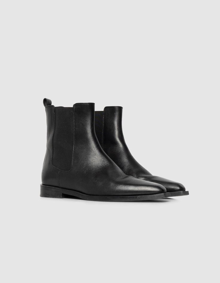 Women’s black leather pointed-toe Chelsea boots-6