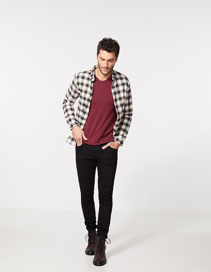 Men’s burgundy Essential V-neck T-shirt-6