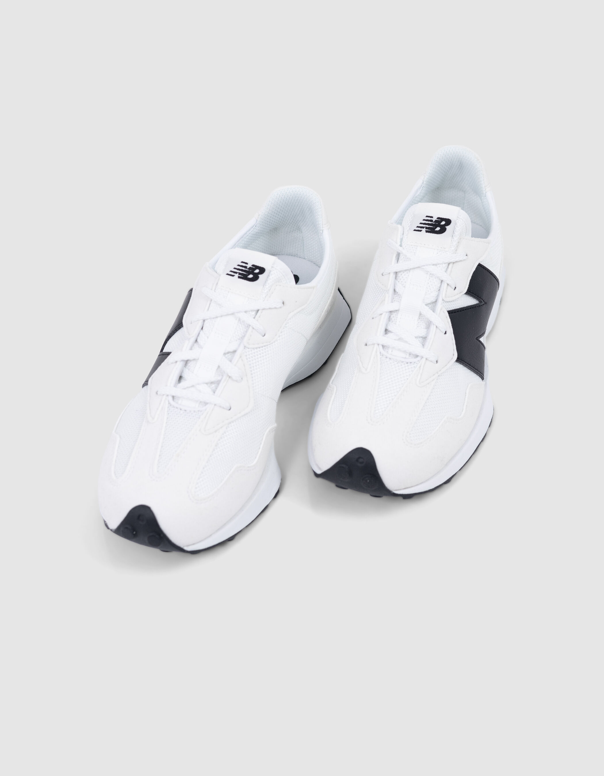 Baskets blanc et noir NEW BALANCE 327 fille