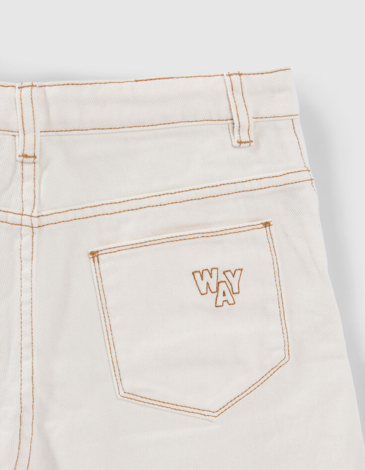 Weiße MOM-Mädchenjeans aus Upcycling-Stoff mit Fransen-7