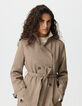 Trench largo camel pata de gallo mujer-5