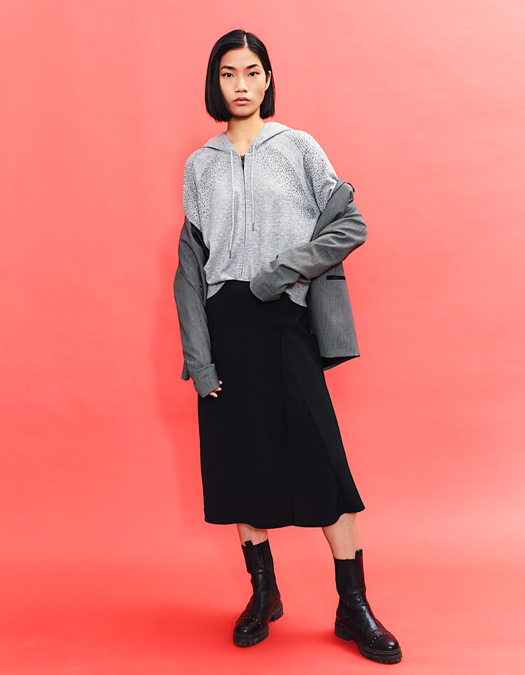 Cardigan gris à capuche détails bijoux femme-5