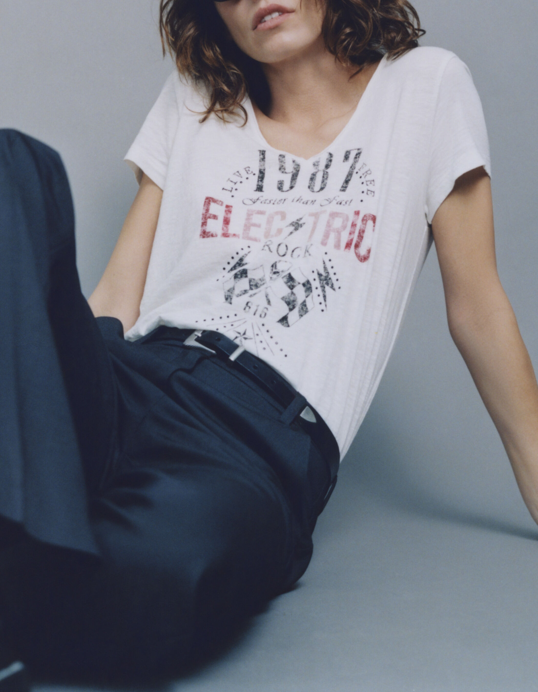 Camiseta sales tachuelas mujer