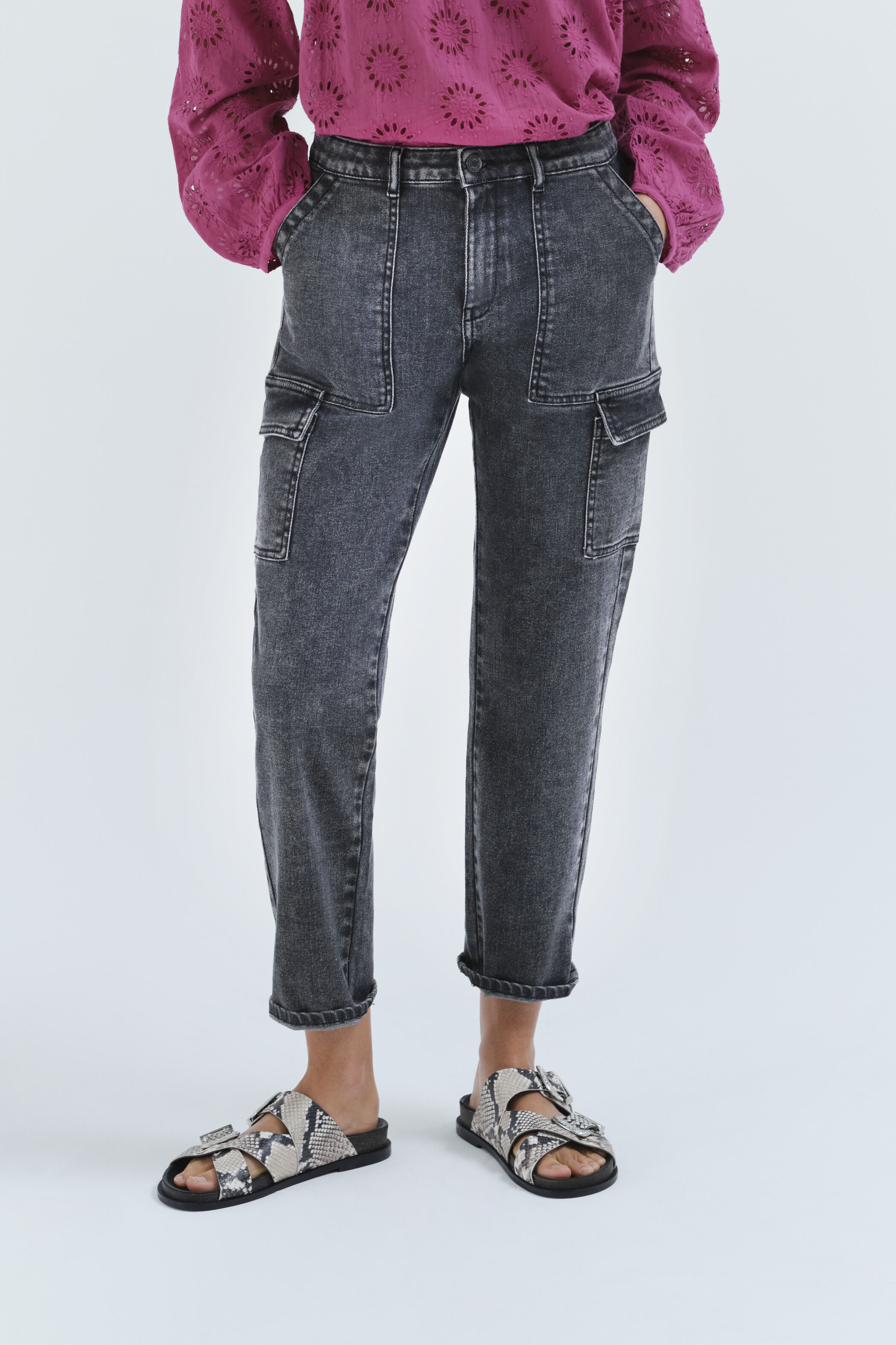 Jean gris battle cropped avec poches rabat femme
