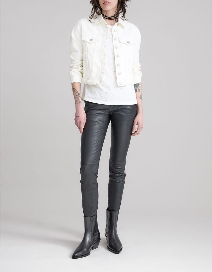 Weißes Damen-T-Shirt mit facettierten Nieten-1