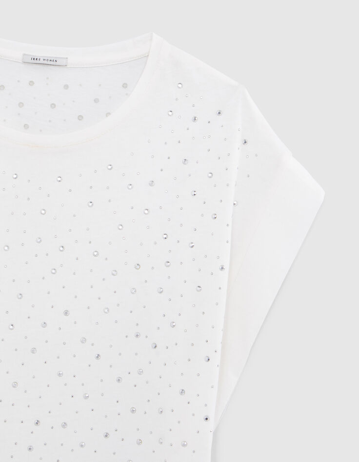 Weißes Damen-T-Shirt mit facettierten Nieten-7 Weißes Damen-T-Shirt mit facettierten Nieten-7
