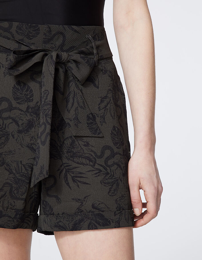 Women’s jungle print crepe belted shorts-3