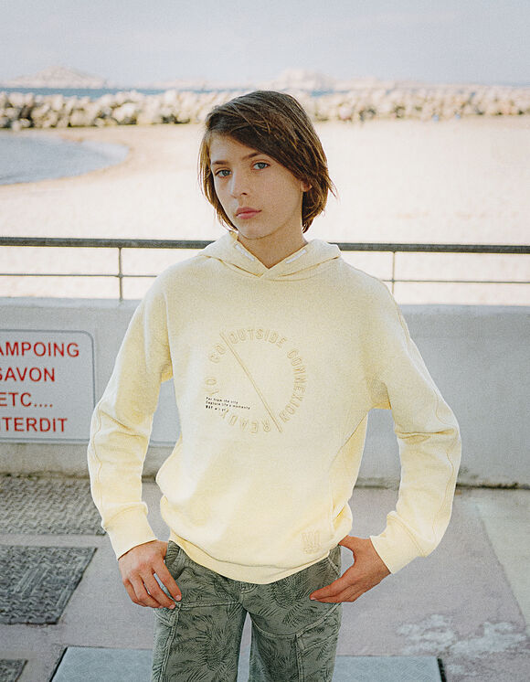 Boys’ medium-yellow hoodie with embroidered lettering 