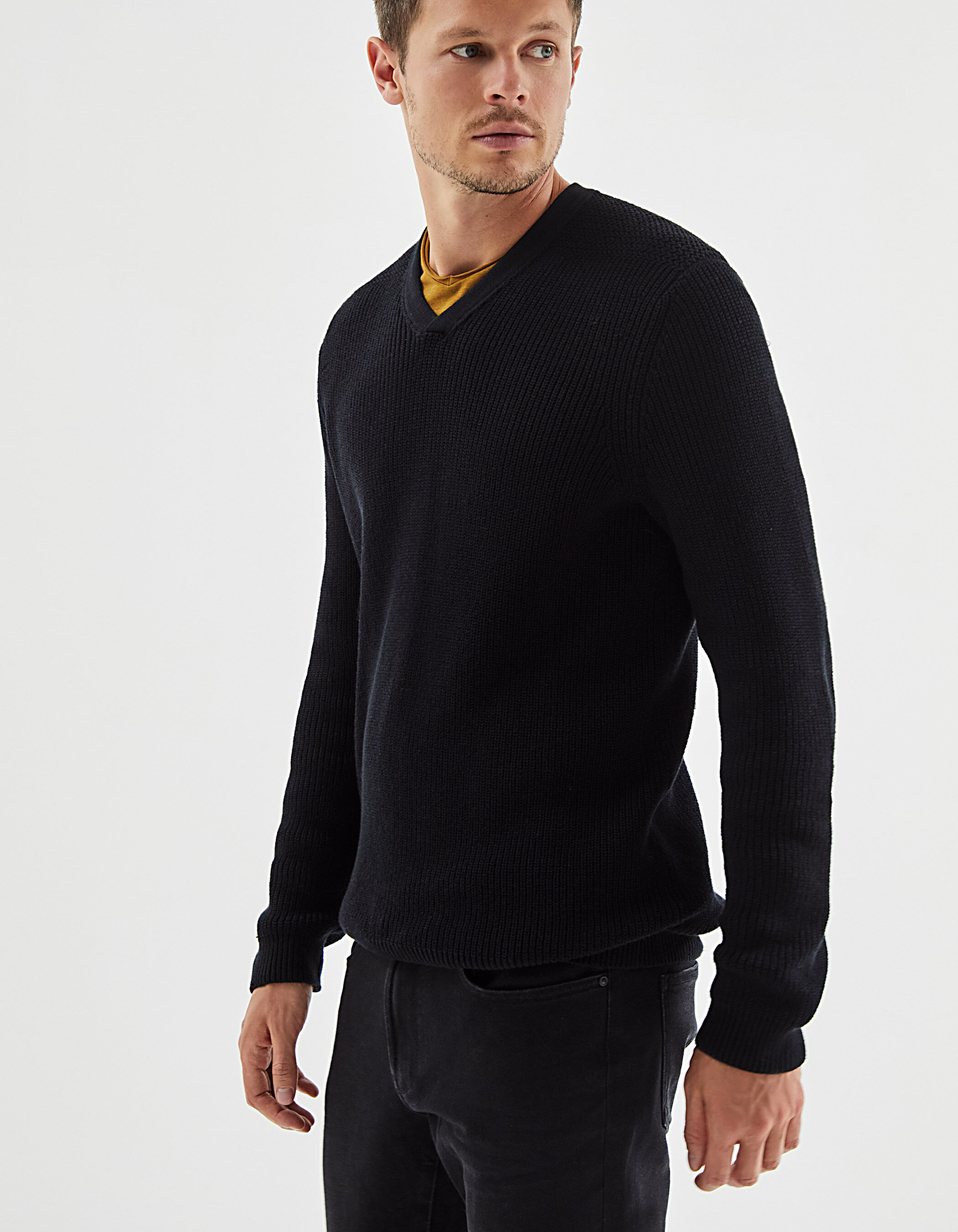 Pull col hot sale v noir homme