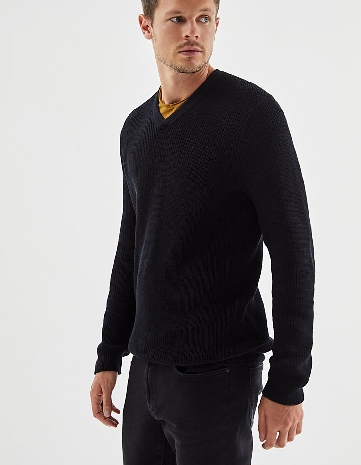 Men's black knit V-neck sweater-2