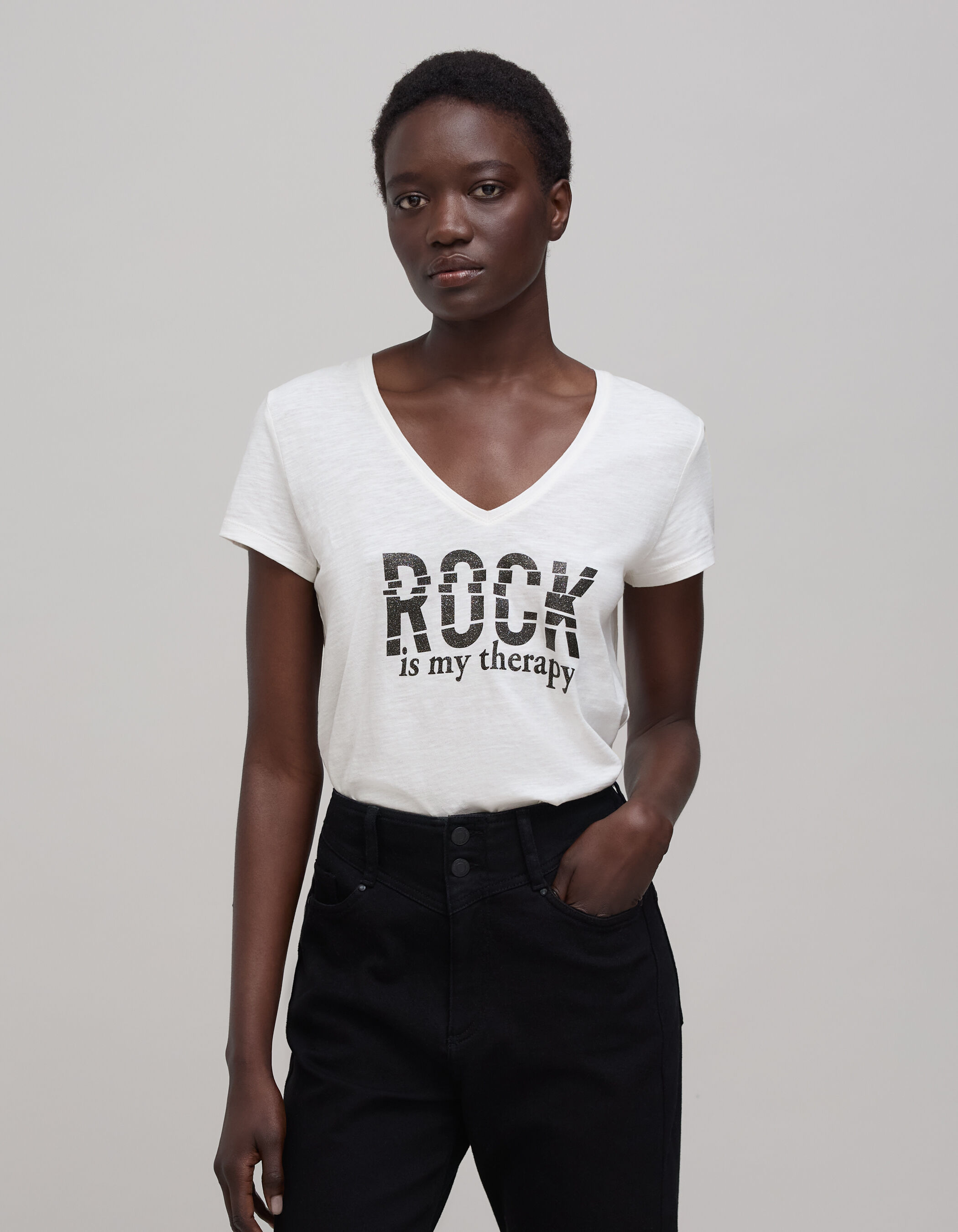 Camiseta blanca de algodon organico mensaje de purpurina IKKS