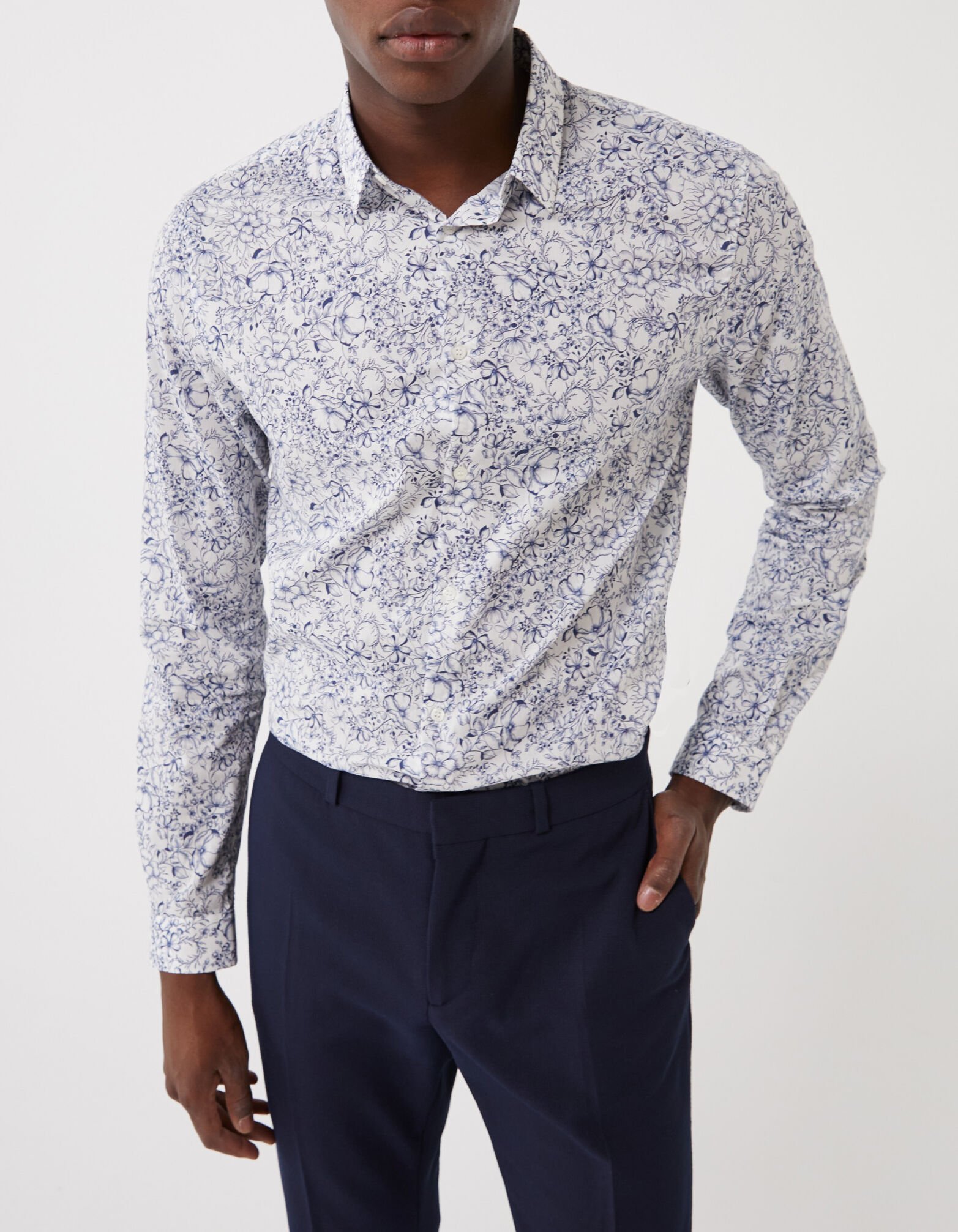 Chemise SLIM blanche tissu Liberty a motifs fleurs Homme IKKS