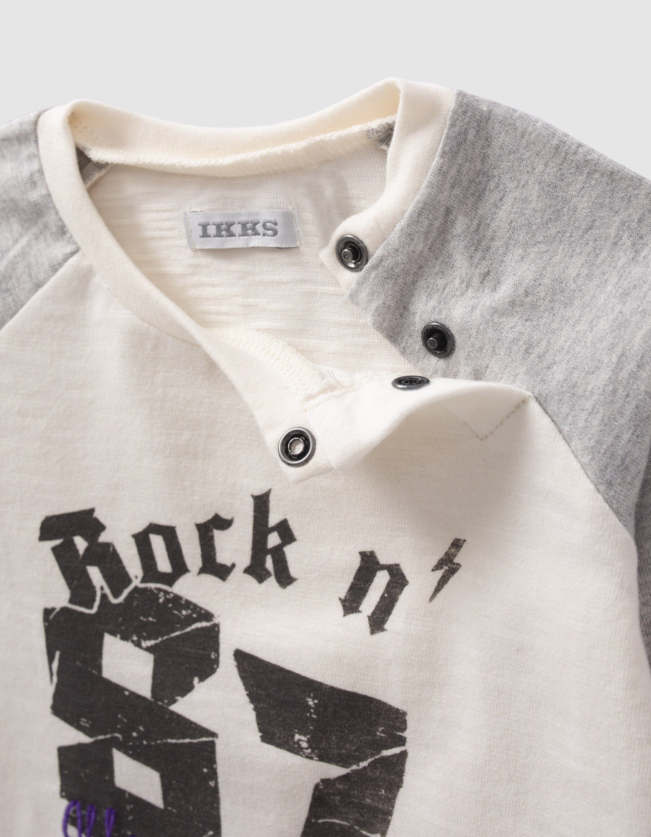 Ensemble jogging gris et tee shirt b b gar on