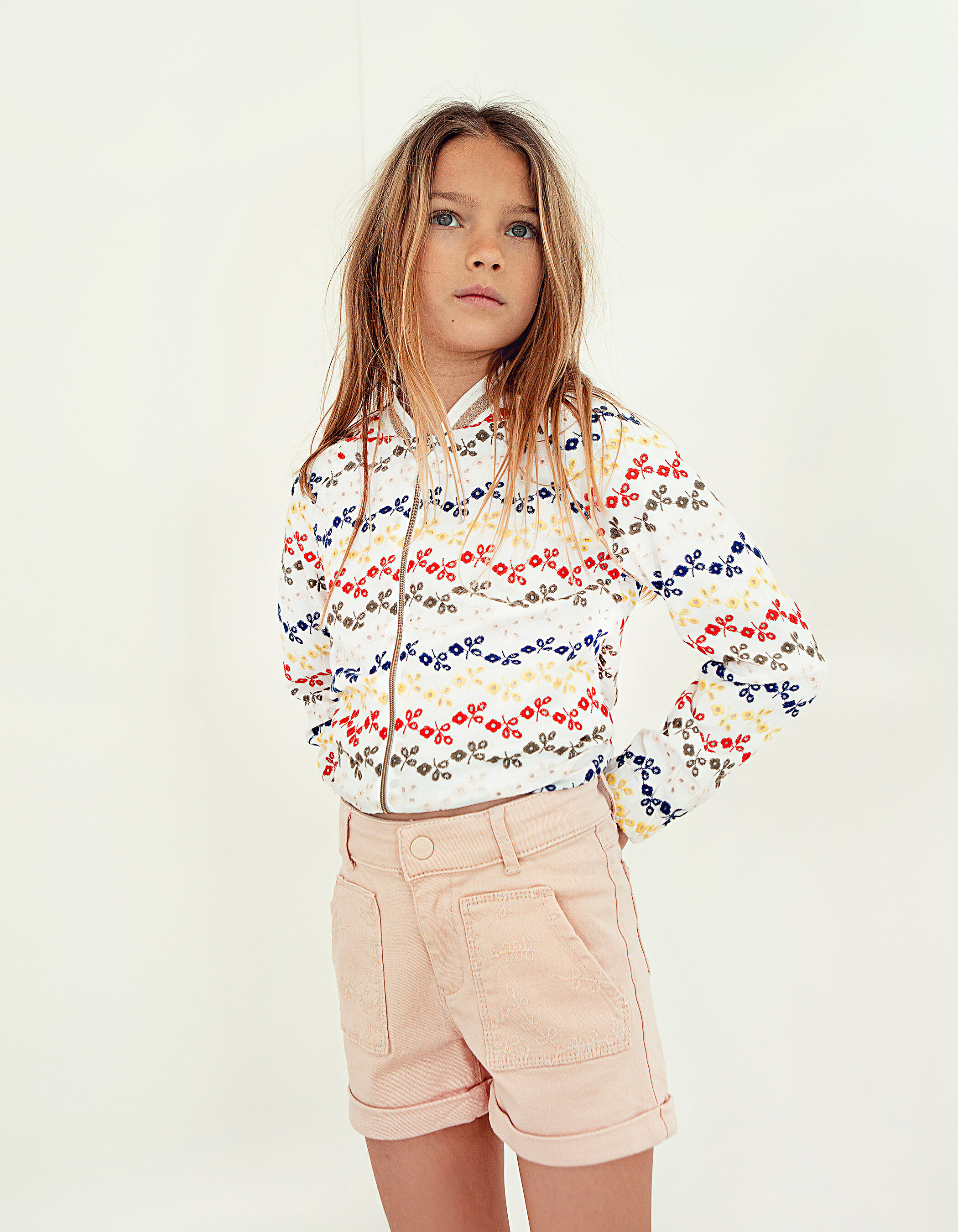 Short en jean rose poudre a poches dentelle fille