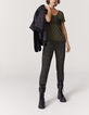 Tee-shirt col V en mix lin uni kaki détail poche femme-6
