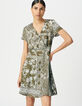 Robe fluide kaki imprimé foulard Femme-4