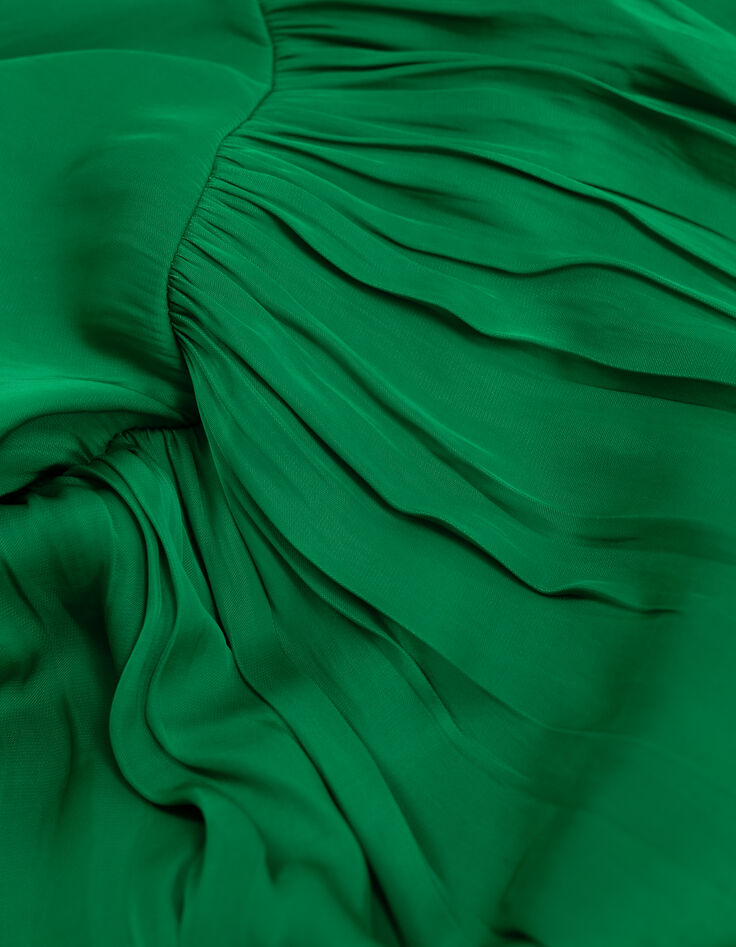 Grünes zerknittertes Kleid aus recyceltem Polyester-8