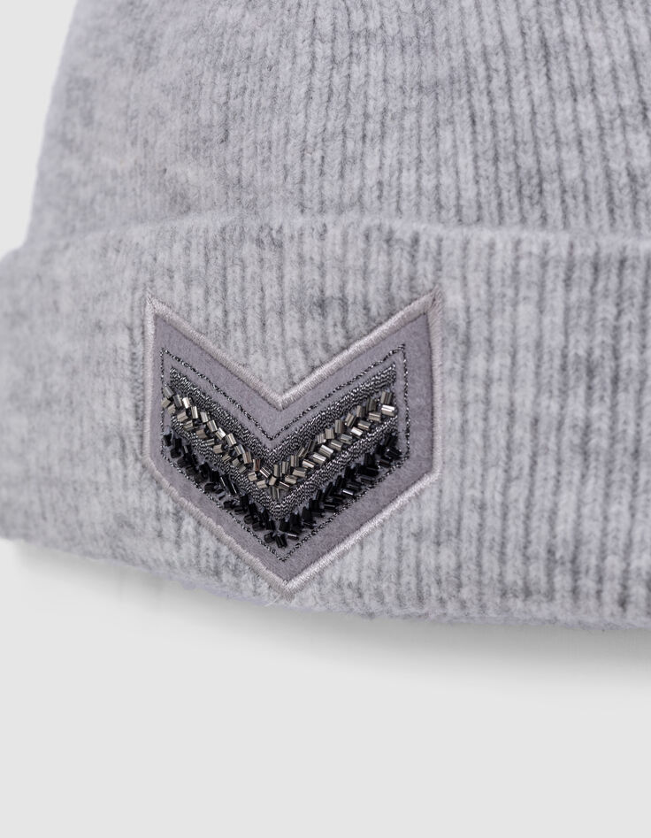 Gorro de punto gris para mujer estampado chevron bordado-3