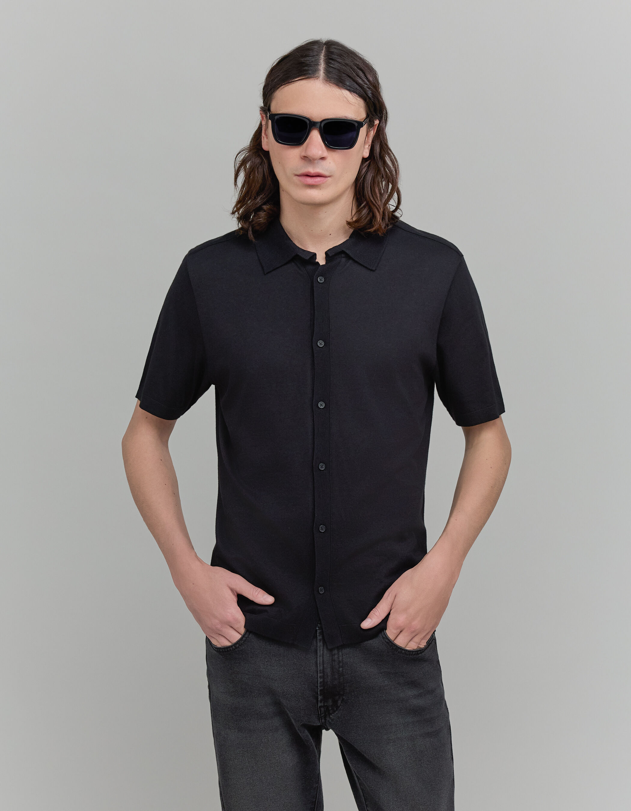 Camiseta de malla negra de manga corta para hombre IKKS