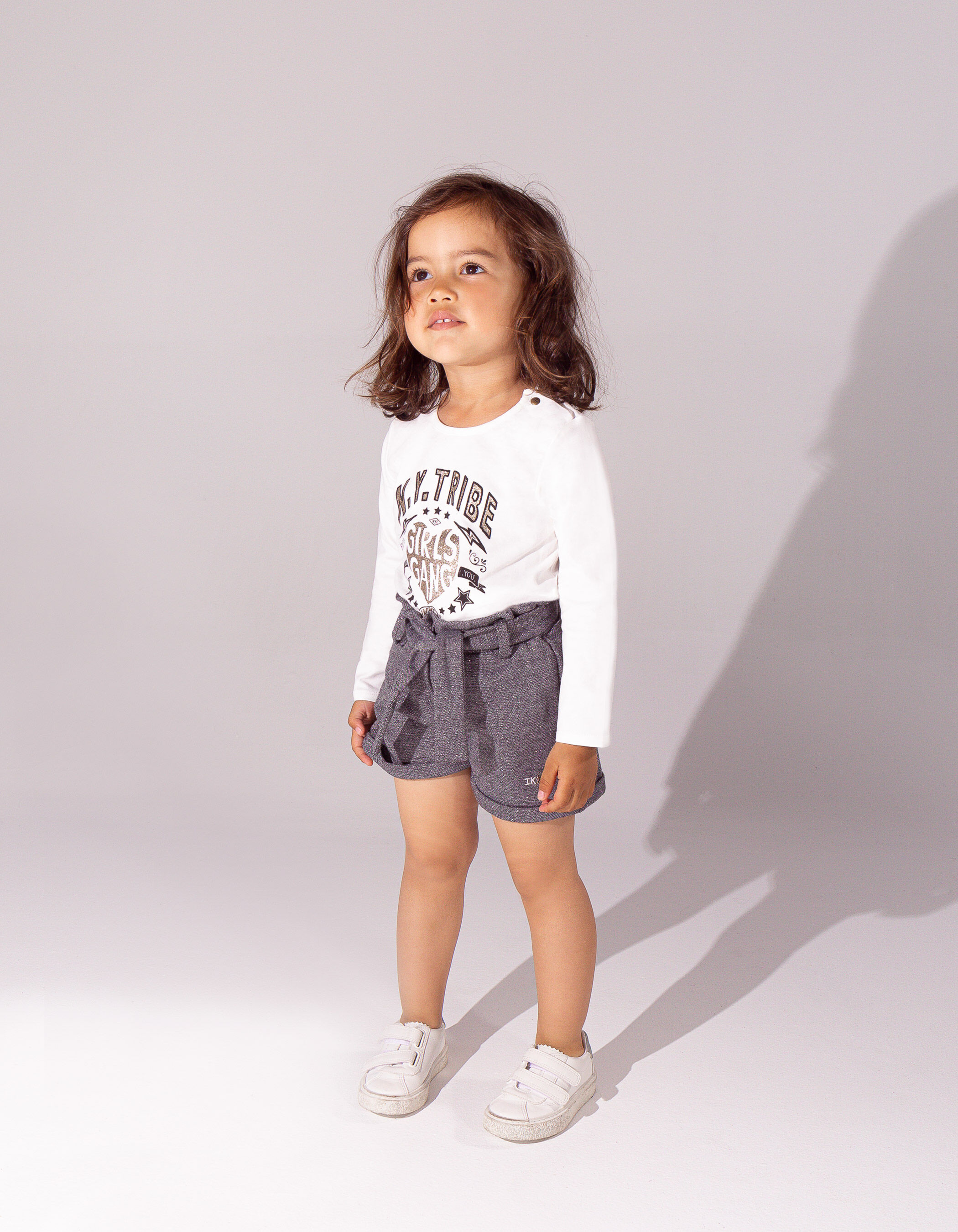 Ensemble short gris et T shirt cru b b fille