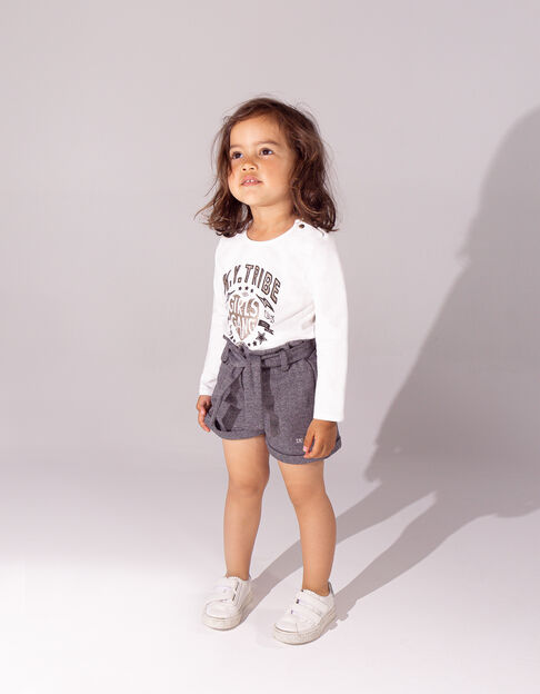 Baby girls’ ecru T-shirt and grey shorts outfit