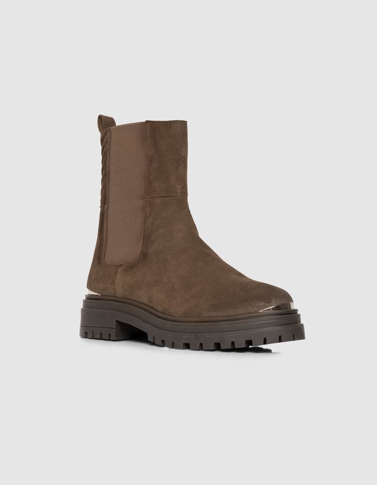 Women’s brown suede Chelsea boots with lugged soles-2 Women’s brown suede Chelsea boots with lugged soles-2