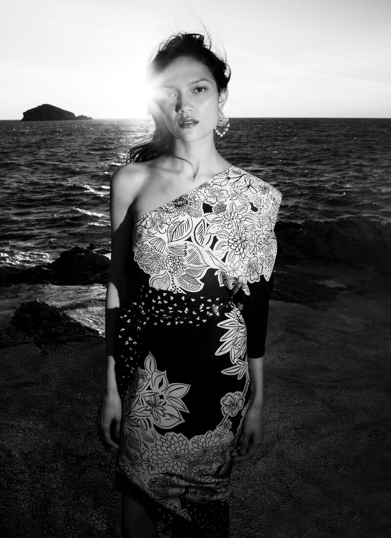 Robe asym&eacute;trique noire motif fleurs IKKS x GIGEEZ Femme