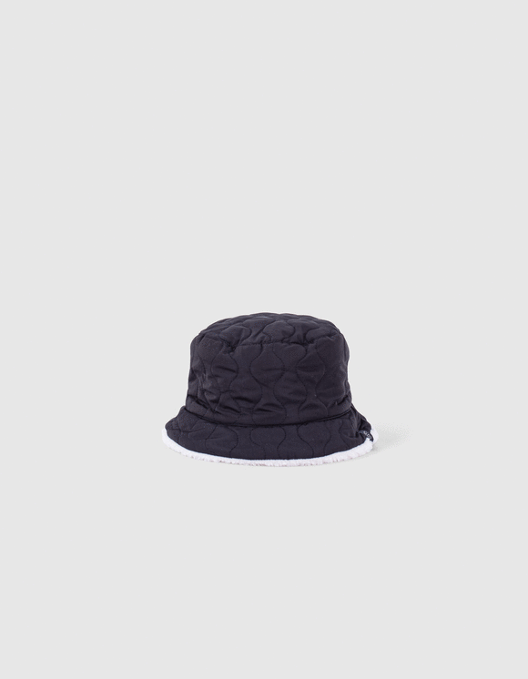 Girls’ black quilted/ecru Sherpa reversible sunhat