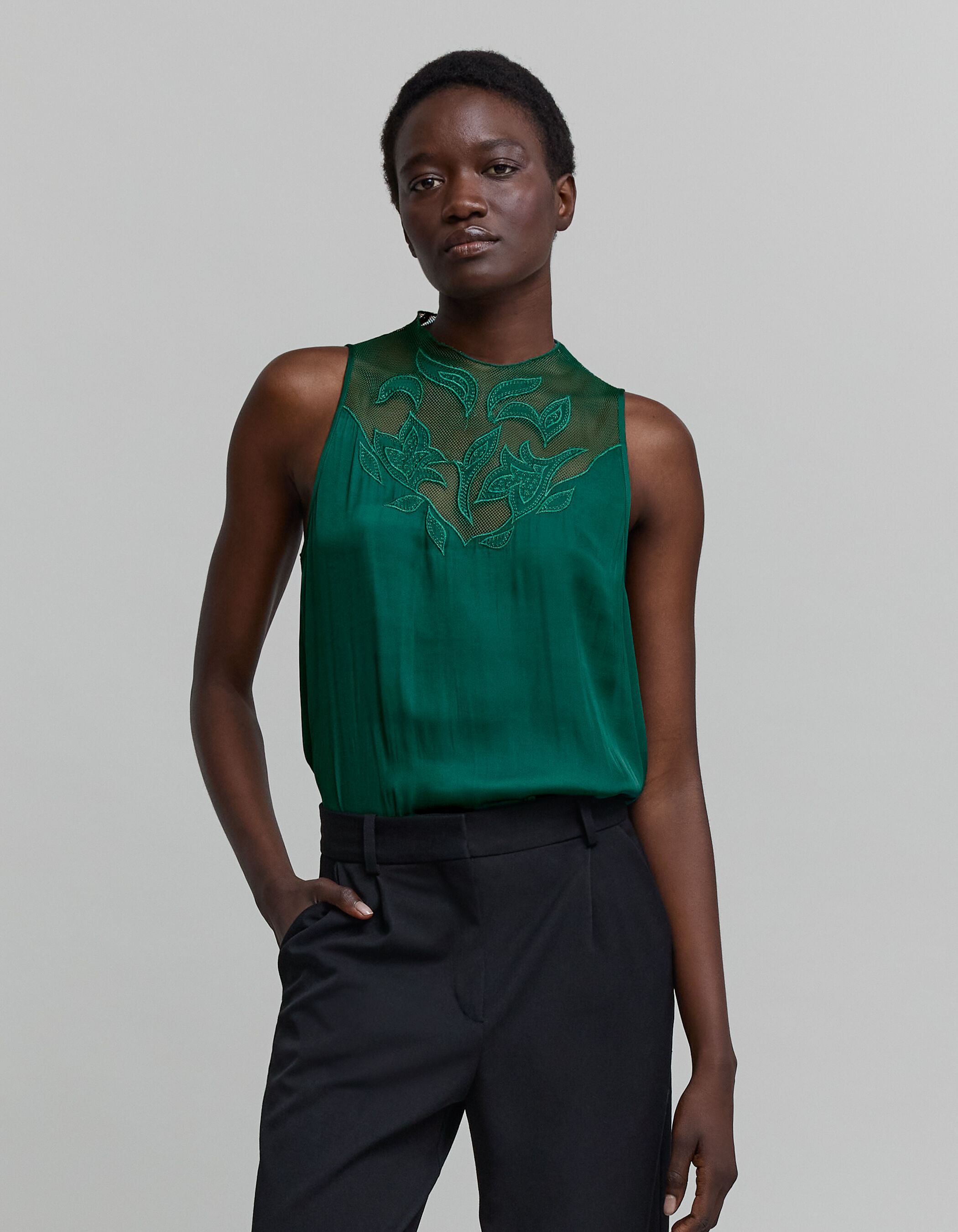 Woman s crumpled emerald top with lace detail IKKS