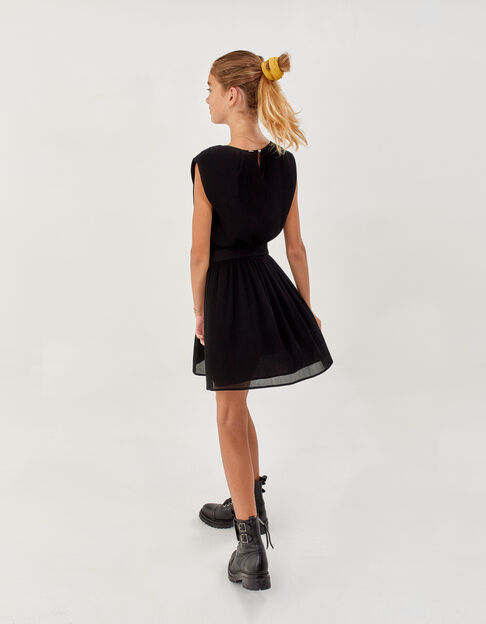 Girls’ black pleated sleeveless dress