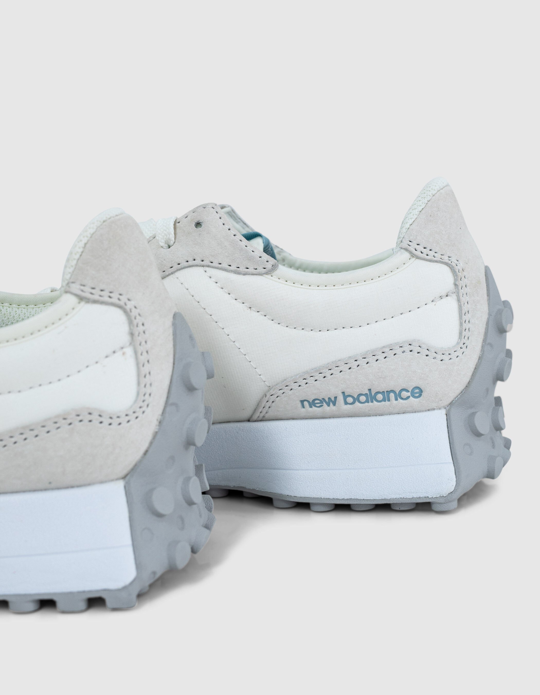 new balance 327 ecru and black