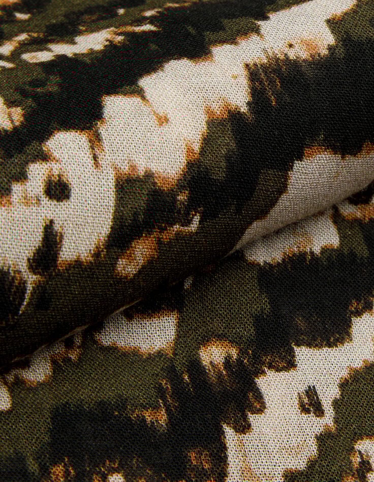 Loose 3/4 sleeve army print top for women-3