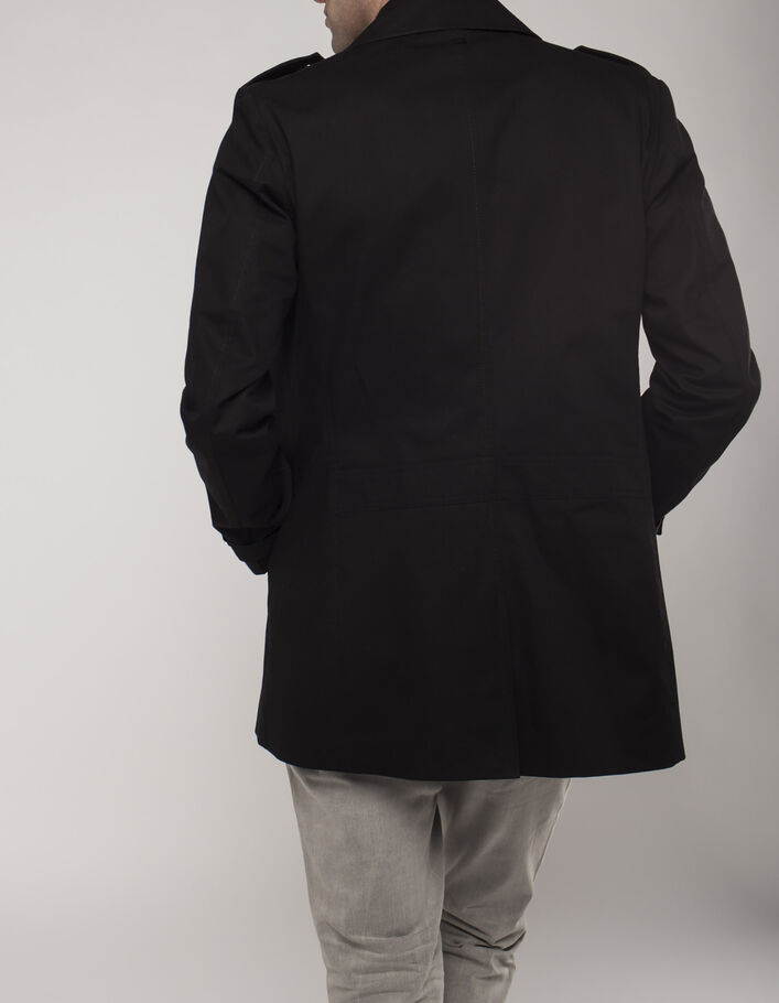 Trenchcoat heren met capuchon geïsoleerd