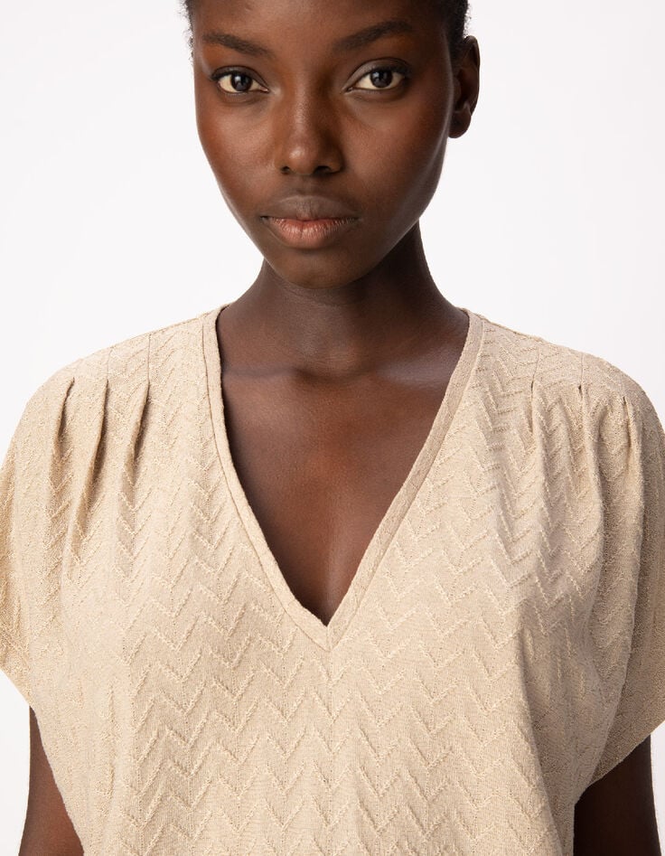 Vrouwen-T-shirt met V-hals en soepelvallende pasvorm in goudkleurig visgraatpatroon-5