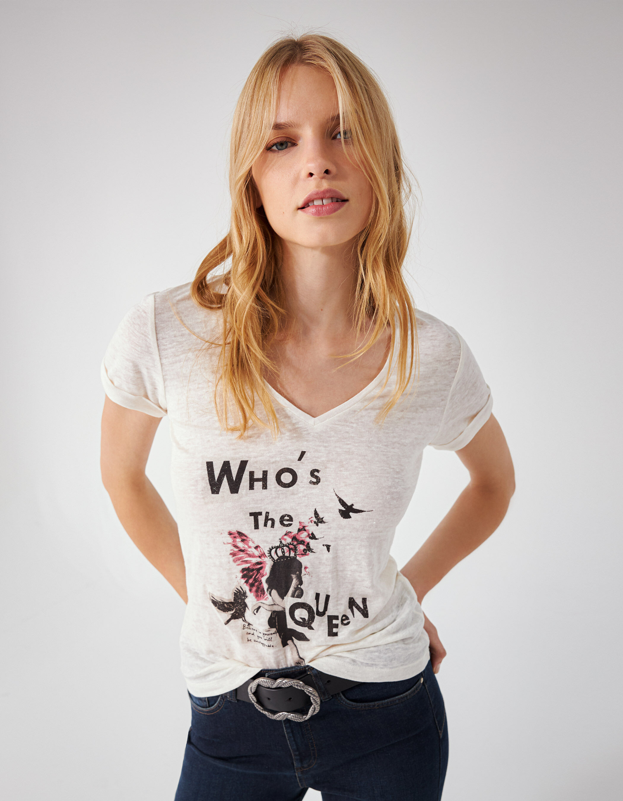 Camiseta blanca lino certificado diseno grafico mujer IKKS