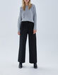 Grauer Damenstrickpullover mit U-Boot-Ausschnitt-3