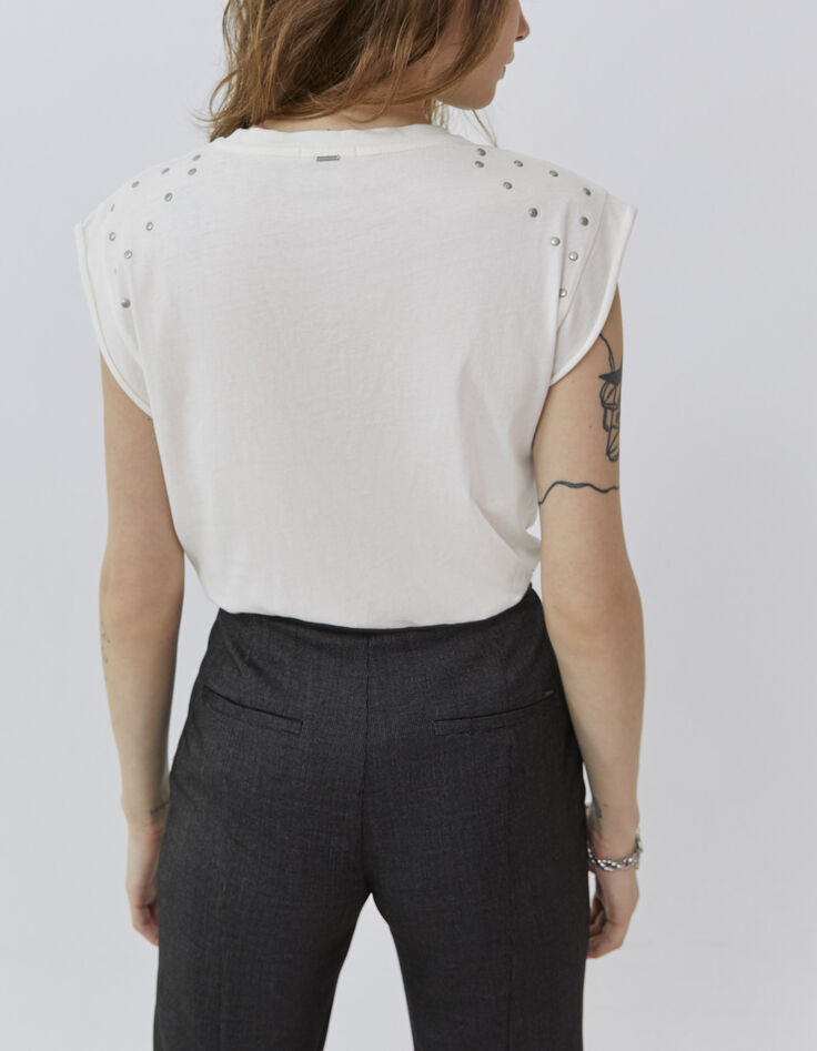 Camiseta blanco loose tachuelas mujer-3