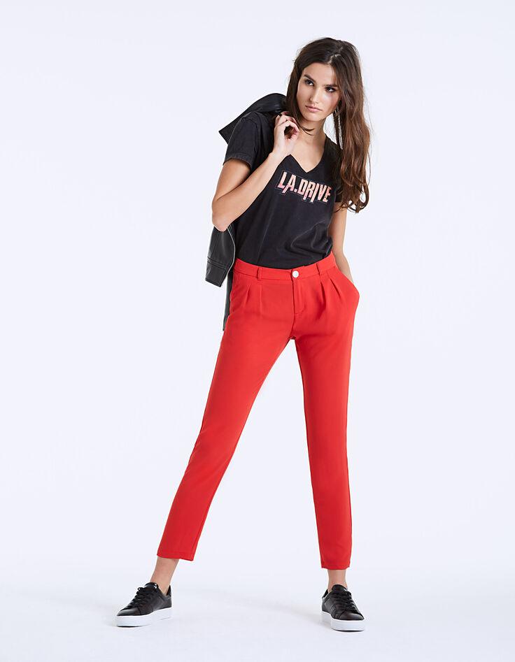 Women’s loose red crêpe 7/8 trousers-7