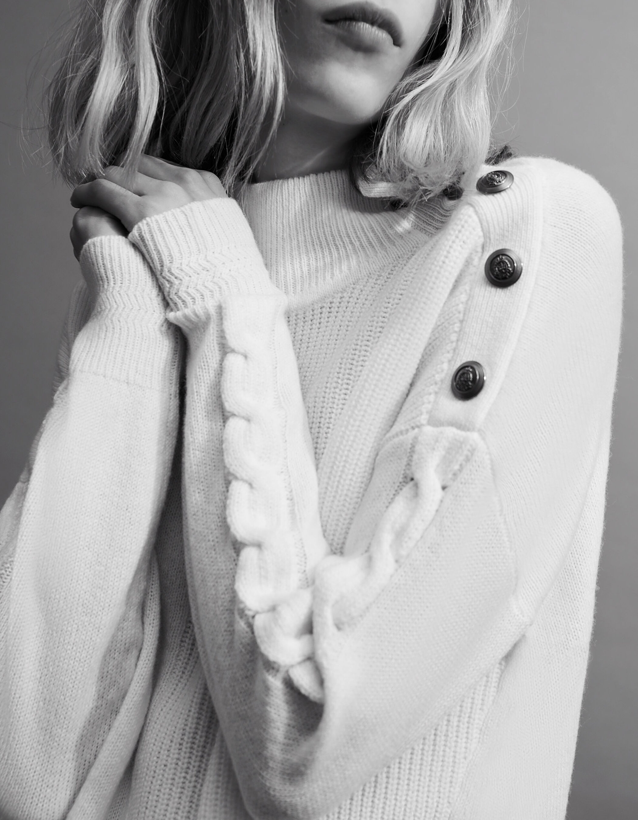 Trui met knopen new arrivals op schouder dames
