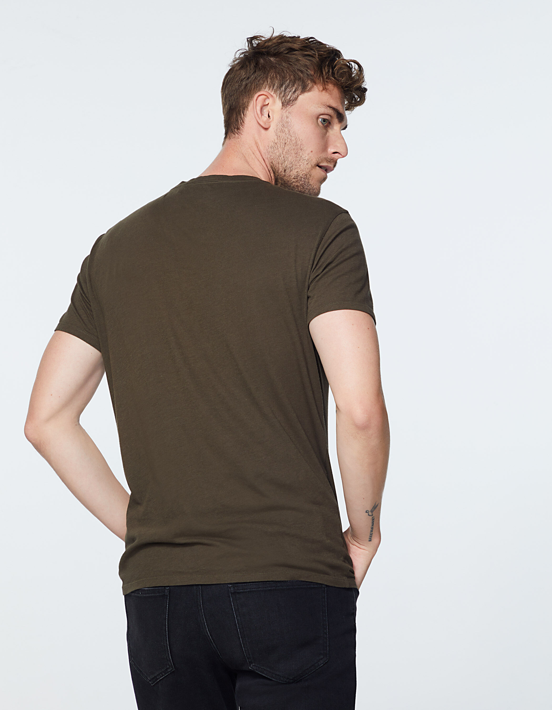 Camiseta caqui hombre best sale
