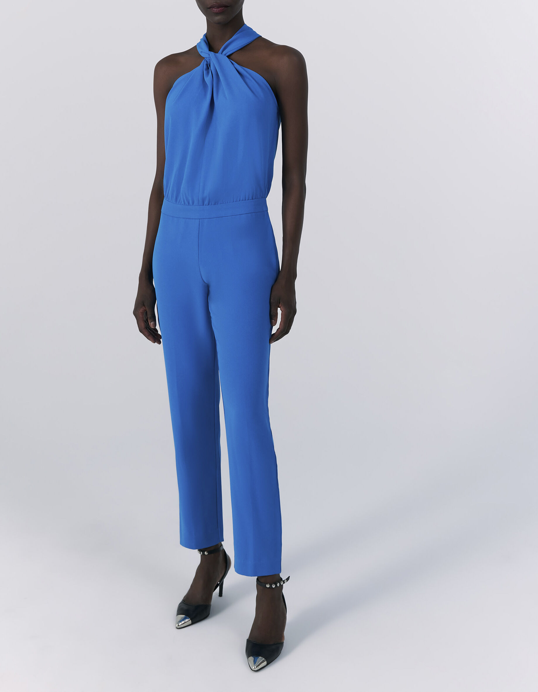 Combinaison pantalon bleue effet drap devant Femme