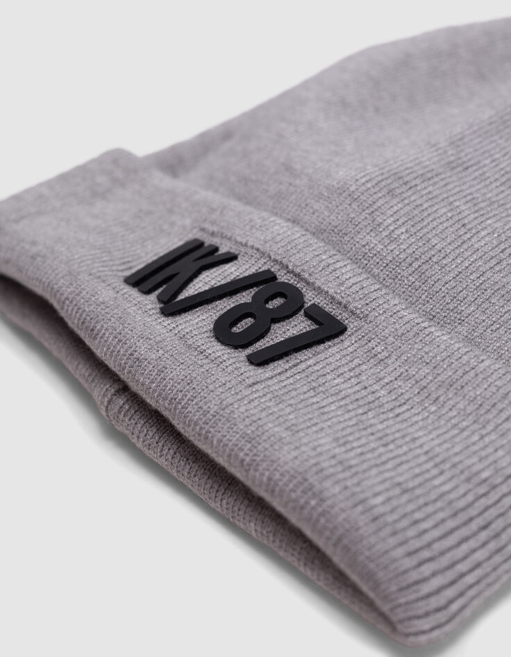 Boy's grey recycled knit beanie with gum logo-2