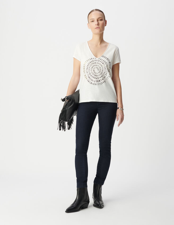 Camiseta blanca con cuello en V y diseño en espiral Tipo Mujer-1