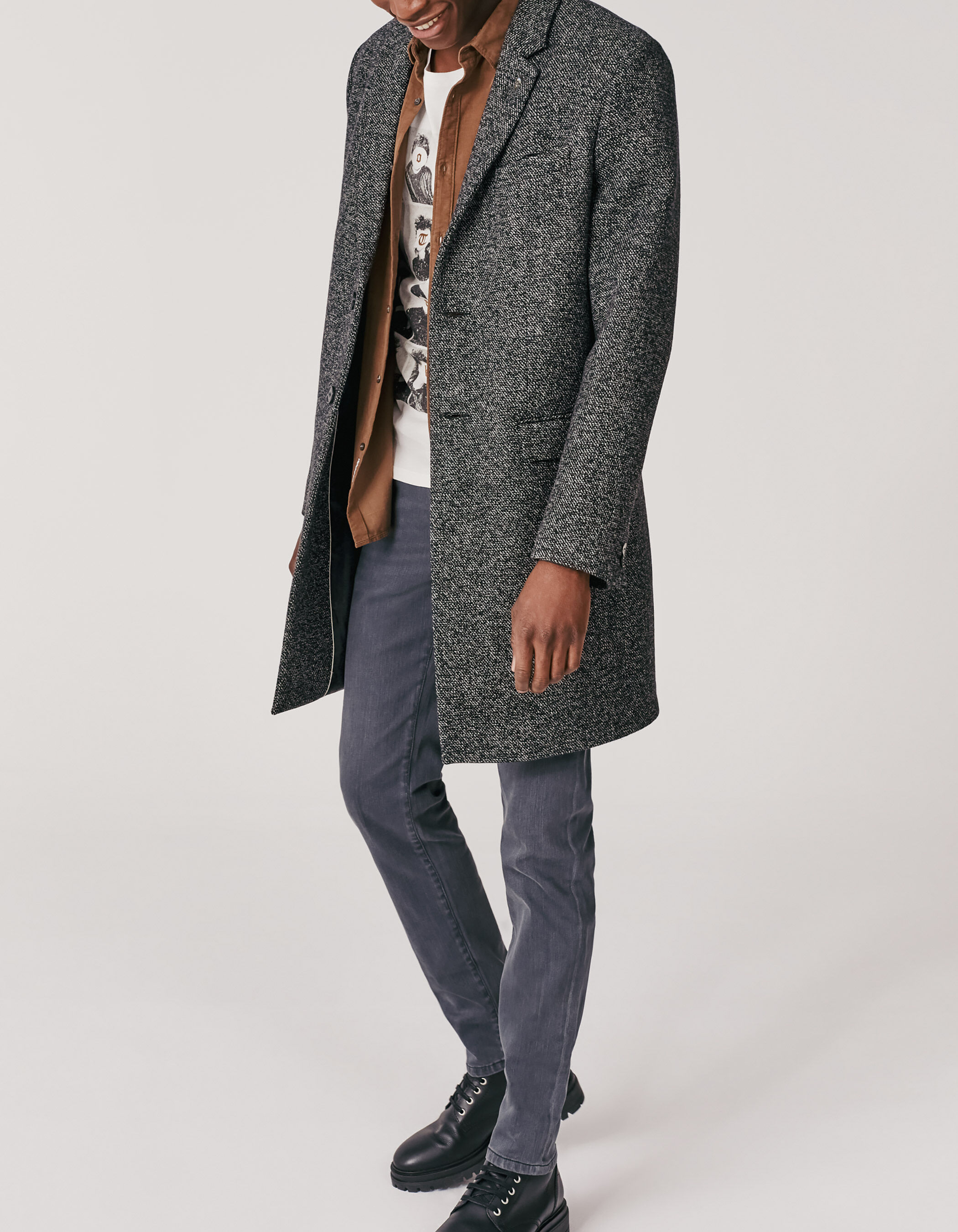 Plain discount black coat